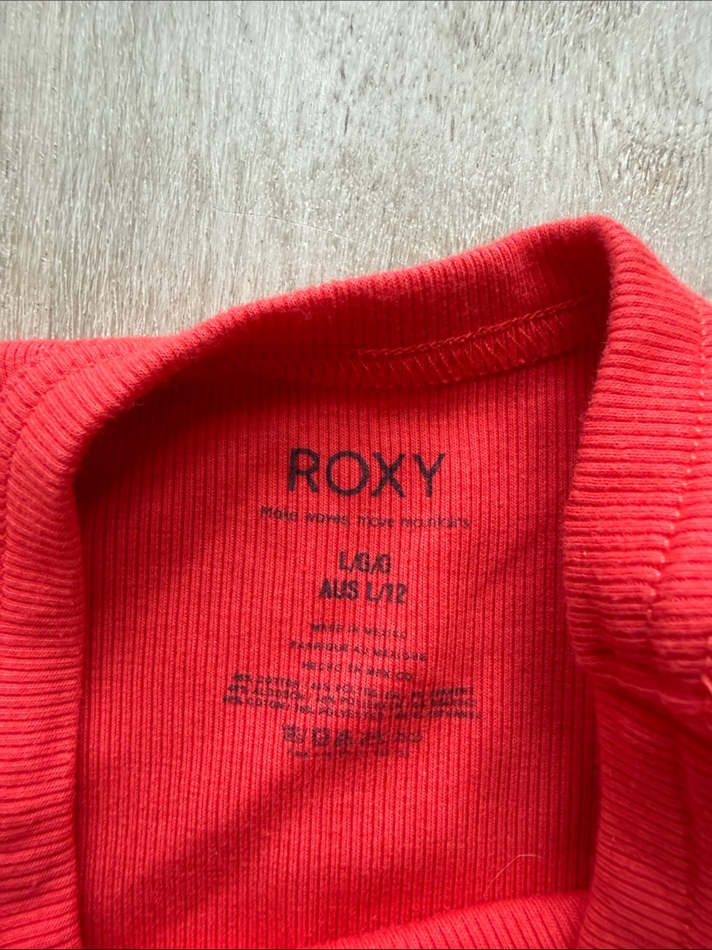 Roxy Red Roxify Tank L - Picture 4 of 5